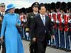 胡锦涛出席玛格丽特二世女王举行的欢迎仪式