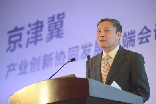 蔡昉：京津冀助推经济中高速增长