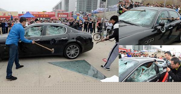 260万玛莎拉蒂车主青岛车展现场砸车