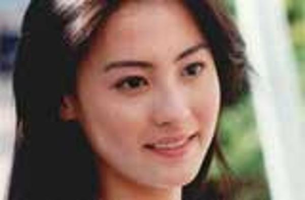 海量美图揭张柏芝的青葱岁月！