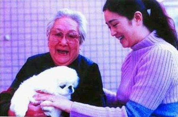 生于沈阳 巩俐母亲告诉你一个真实的巩俐