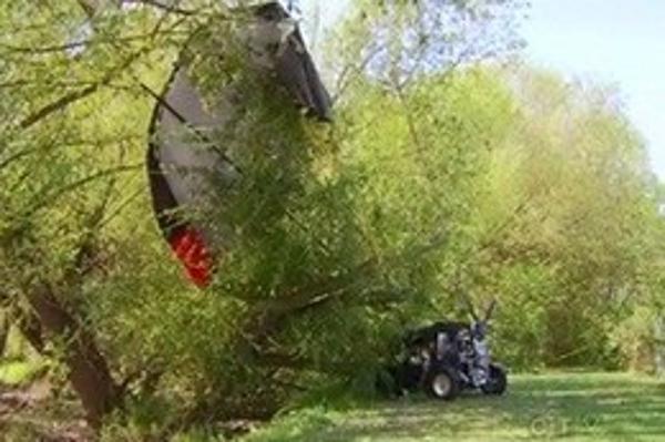 美国公司造&ldquo;飞车&rdquo; 降落失败在加拿大坠毁