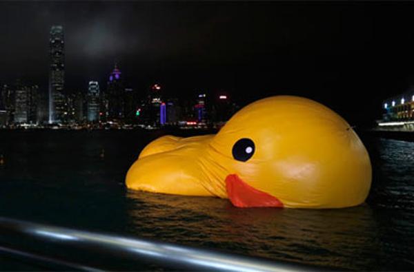 &ldquo;小黄鸭&rdquo;漏气&ldquo;躺倒&rdquo;