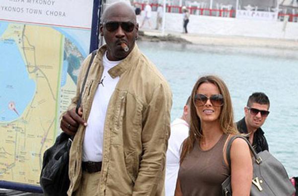 乔丹新婚携妻希腊度蜜月 游艇雪茄一个都不能少