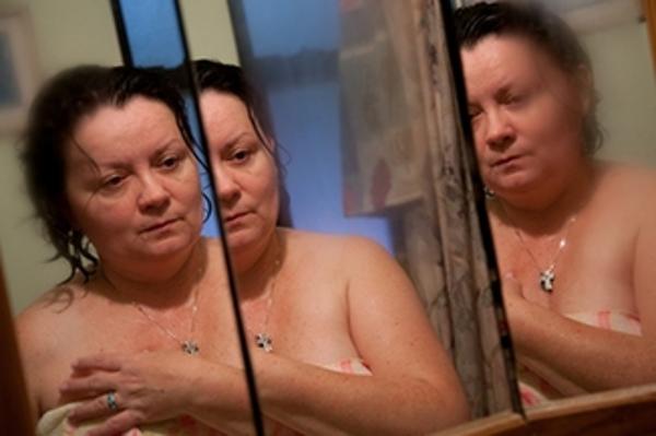 女摄影师照片揭秘婆媳关系