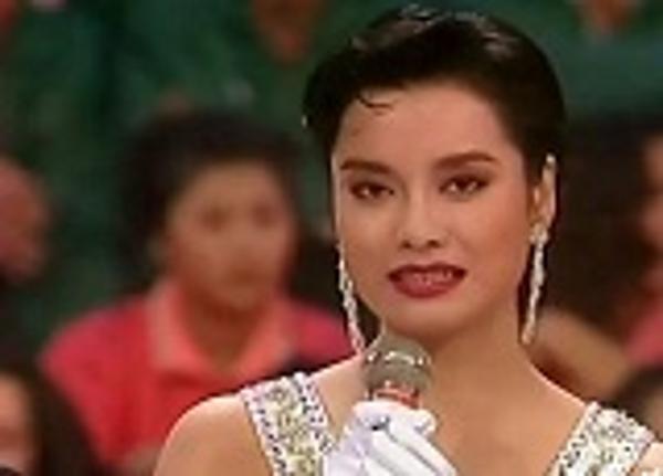 毛阿敏陷六段情曾因偷税自杀