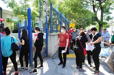 土耳其疫情下举行高考