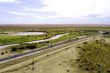 格库铁路青海段正式开通运营