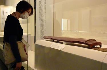 20余件中国珍贵古琴亮相天津博物馆
