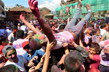 加德滿都：歡慶灑紅節