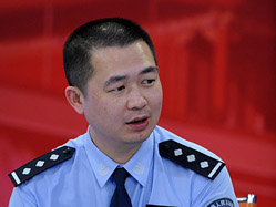 “最美警察”系列访谈之一：柔情“硬汉”黄国清的爱民心