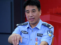 “最美警察”系列访谈之三：武汉“追赃哥”王勇