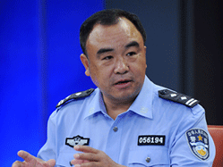 “最美警察”访谈之十一：爱心铁警邹清林24年救助117名流浪儿童