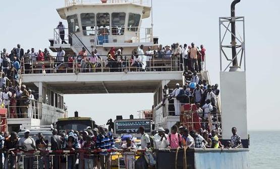 賈梅交出岡比亞總統權力