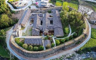 秦巴山區裏的山寨古堡