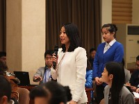 中央电视台记者提问