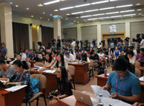 发布会现场的记者