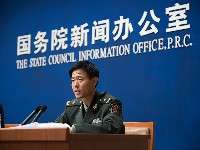 阅兵领导小组办公室副主任、总参作战部副部长曲睿出席并介绍情况