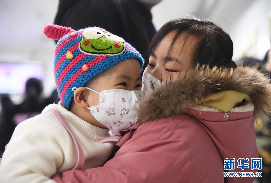 （图文互动）（2）&ldquo;抗癌小家&rdquo;：生命寒夜中的微温
