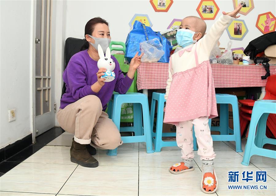 （图文互动）（4）&ldquo;抗癌小家&rdquo;：生命寒夜中的微温