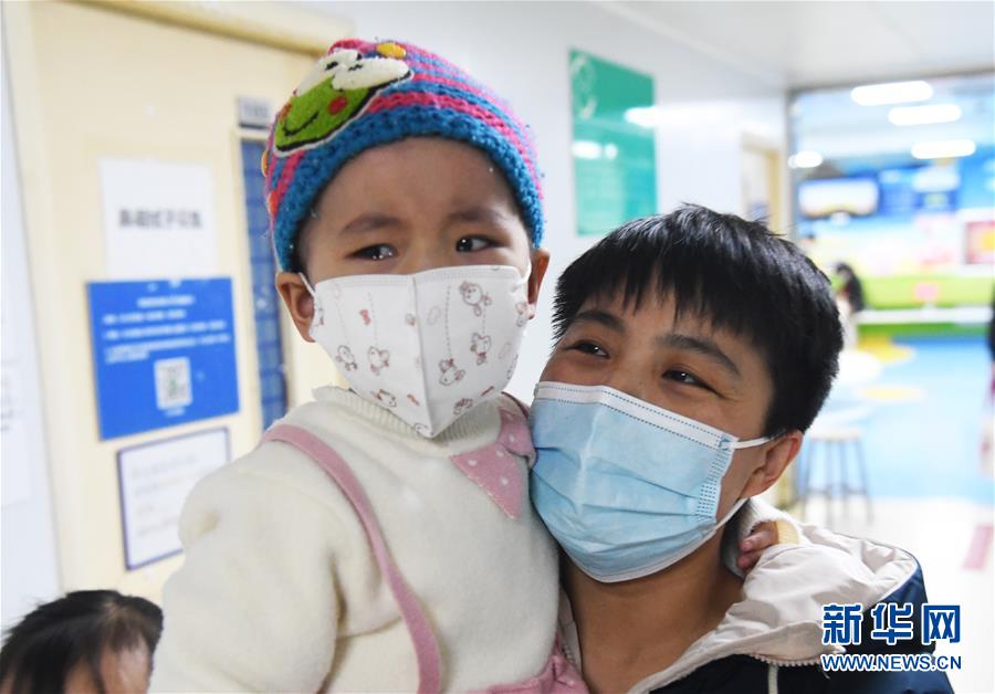 （图文互动）（8）&ldquo;抗癌小家&rdquo;：生命寒夜中的微温