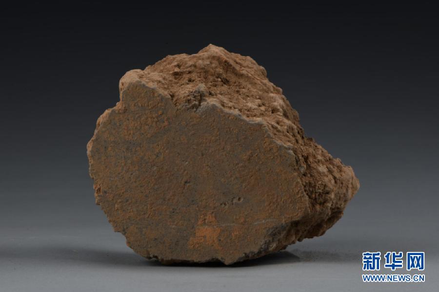 河南仰韶村遗址发现距今5000多年前疑似水泥混凝土(图2)