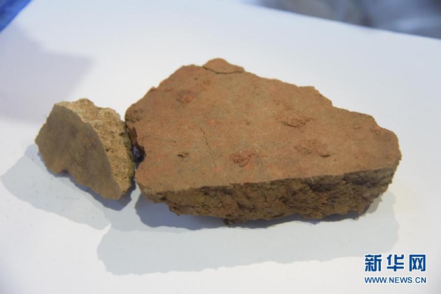 河南仰韶村遗址发现距今5000多年前疑似水泥混凝土(图3)