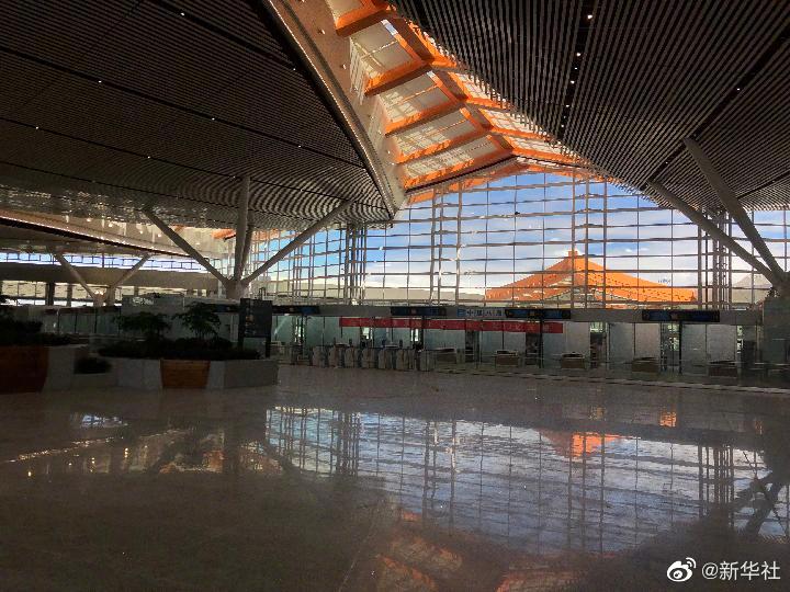拉萨贡嘎国际机场T3航站楼竣工