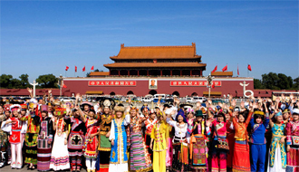 民族区域自治法颁布30周年:迎接更加灿烂美好明天