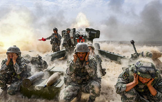 &ldquo;火力-2017&middot;青銅峽&rdquo; 站在怒吼的火炮背後有多震撼？