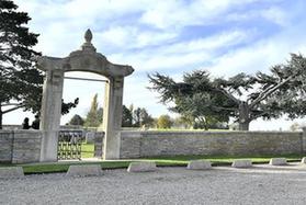 探访法国华工公墓