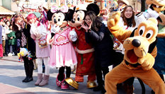 上海迪士尼乐园推出系列“新年大餐”