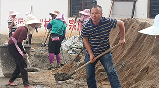 雲南省臨滄市社會扶貧先進個人——李宗強