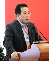 全国组织干部学院党委书记、副院长袁治平就发言