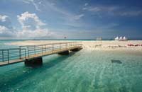 14名重庆游客首航西沙 全程记录美景