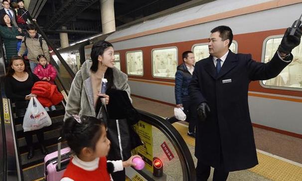 5199.3萬人次&mdash;&mdash;春節假期鐵路&ldquo;有點忙&rdquo;