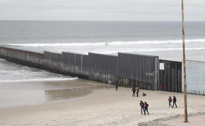 修建墨美边境墙　特朗普能否“一墙解百忧”