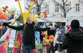 俄羅斯歡度&ldquo;謝肉節&rdquo;