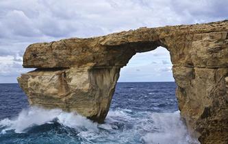 馬耳他著名景點&ldquo;藍窗&rdquo;坍塌