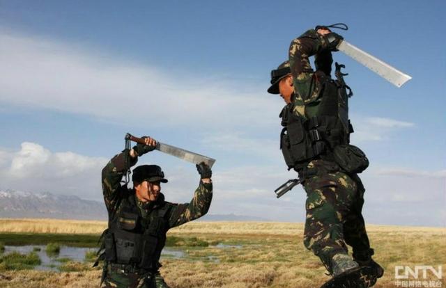 美称中国特种兵更勇猛 更愿为国牺牲值得美学习