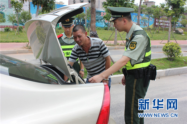 【专题】福建泉州东石边防派出所开展治安大检