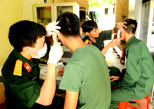 确实差太多！中美俄越军营宿舍内部实拍