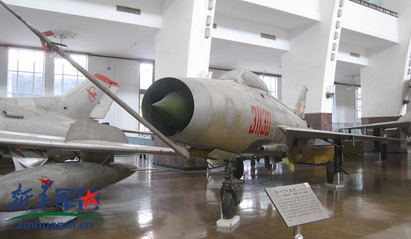 1984国庆35周年阅兵珍贵旧照