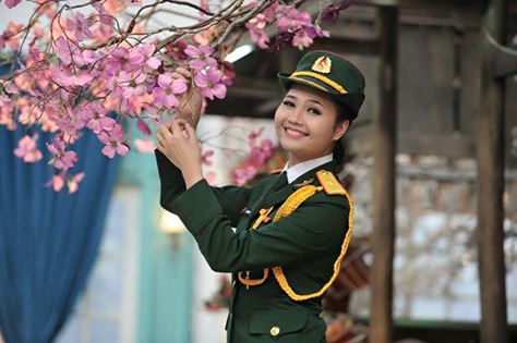 越南美丽女兵不一样的风采