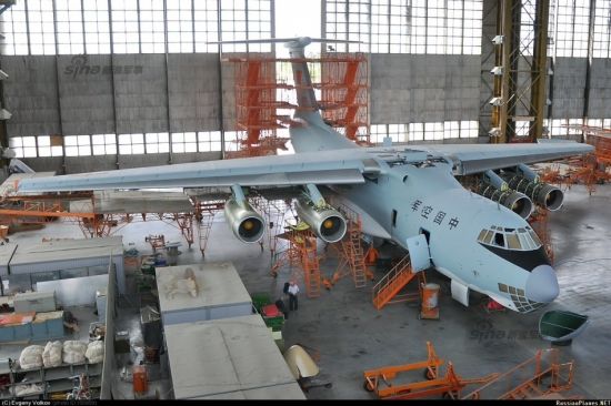 新一架交付中国空军的IL-76开始大修