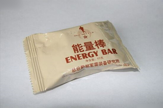外国军迷试吃中国野战军粮：各种吐槽震惊啊