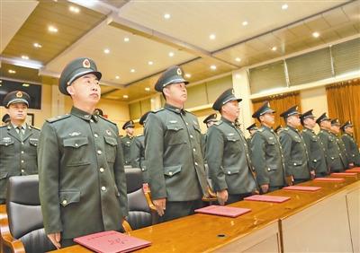 国防部:解放军士官长制度将扩大试点范围