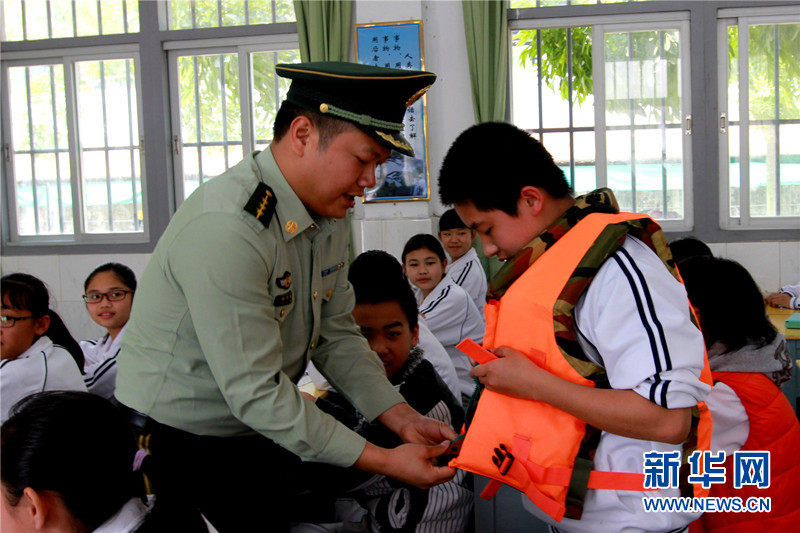 逃生小游戏亮相广东汕头校园安全教育课堂