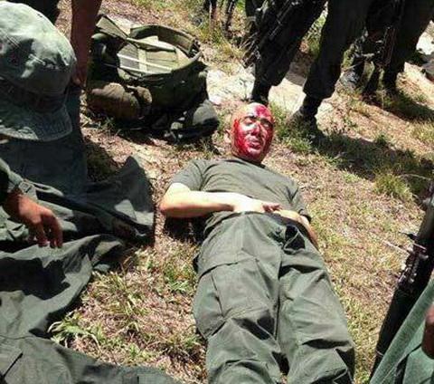 中国军人猎人学校毕业：签生死协议 泔水桶舀食