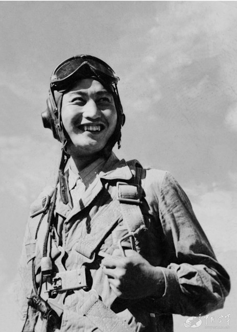 空军一级战斗英雄刘玉堤:传奇战鹰立奇功